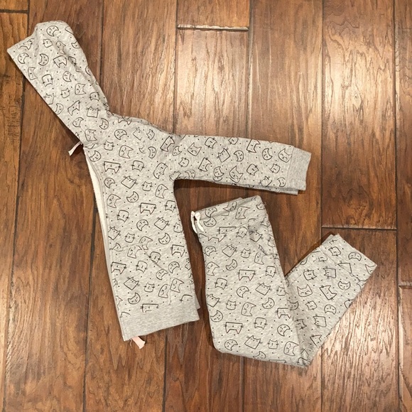 Cat & Jack track suit set EUC - Picture 10 of 10